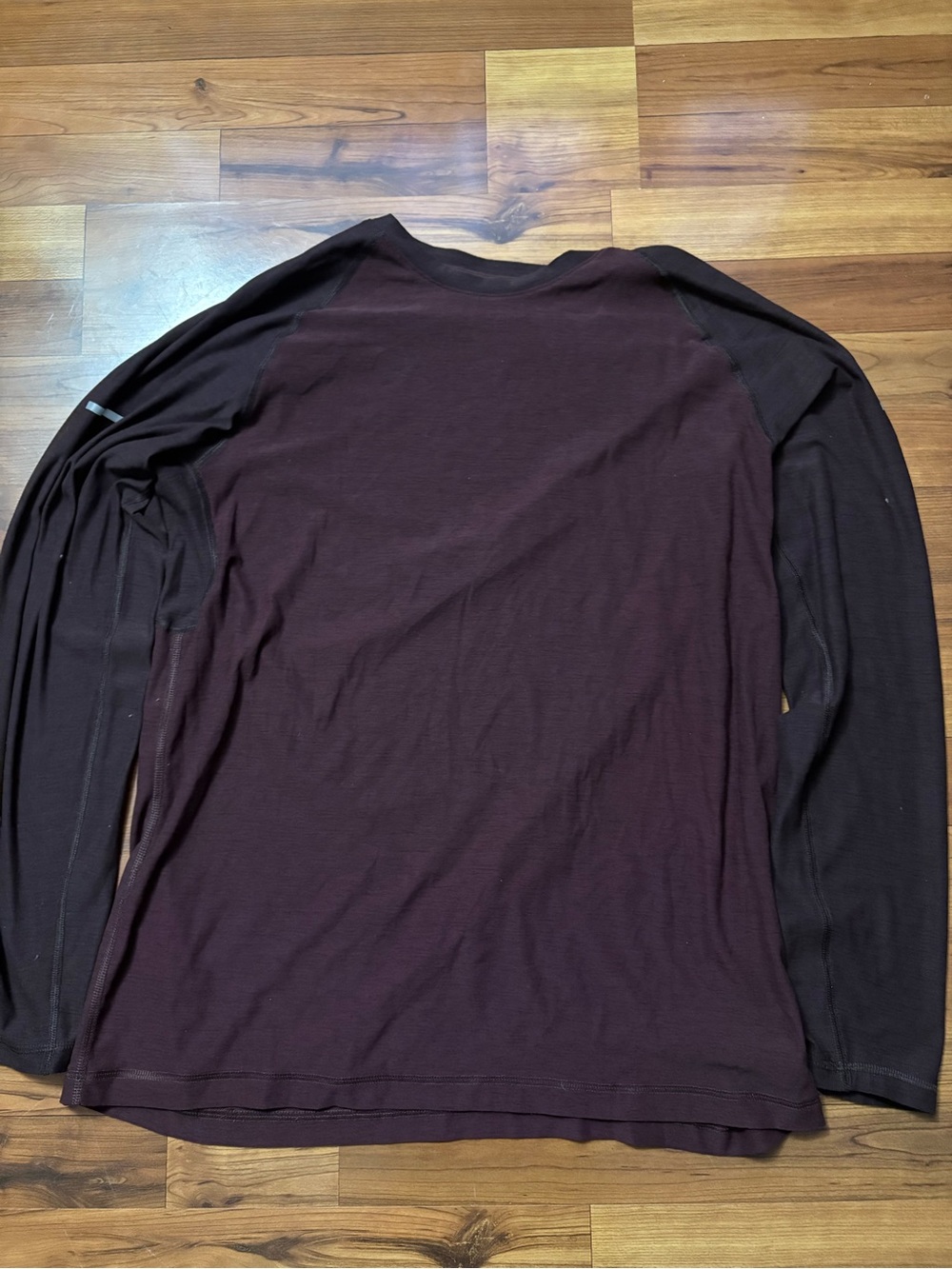 Old Navy Men's Long Sleeve Crewneck in Burgundy with Black Sleeves